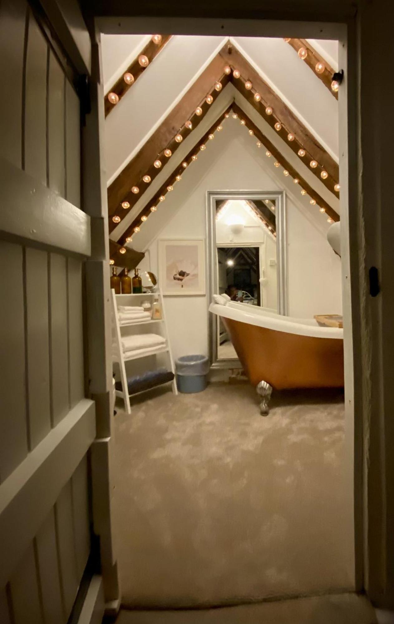 Chestnut Tree Cottage, 7 High Street Ardingly Esterno foto