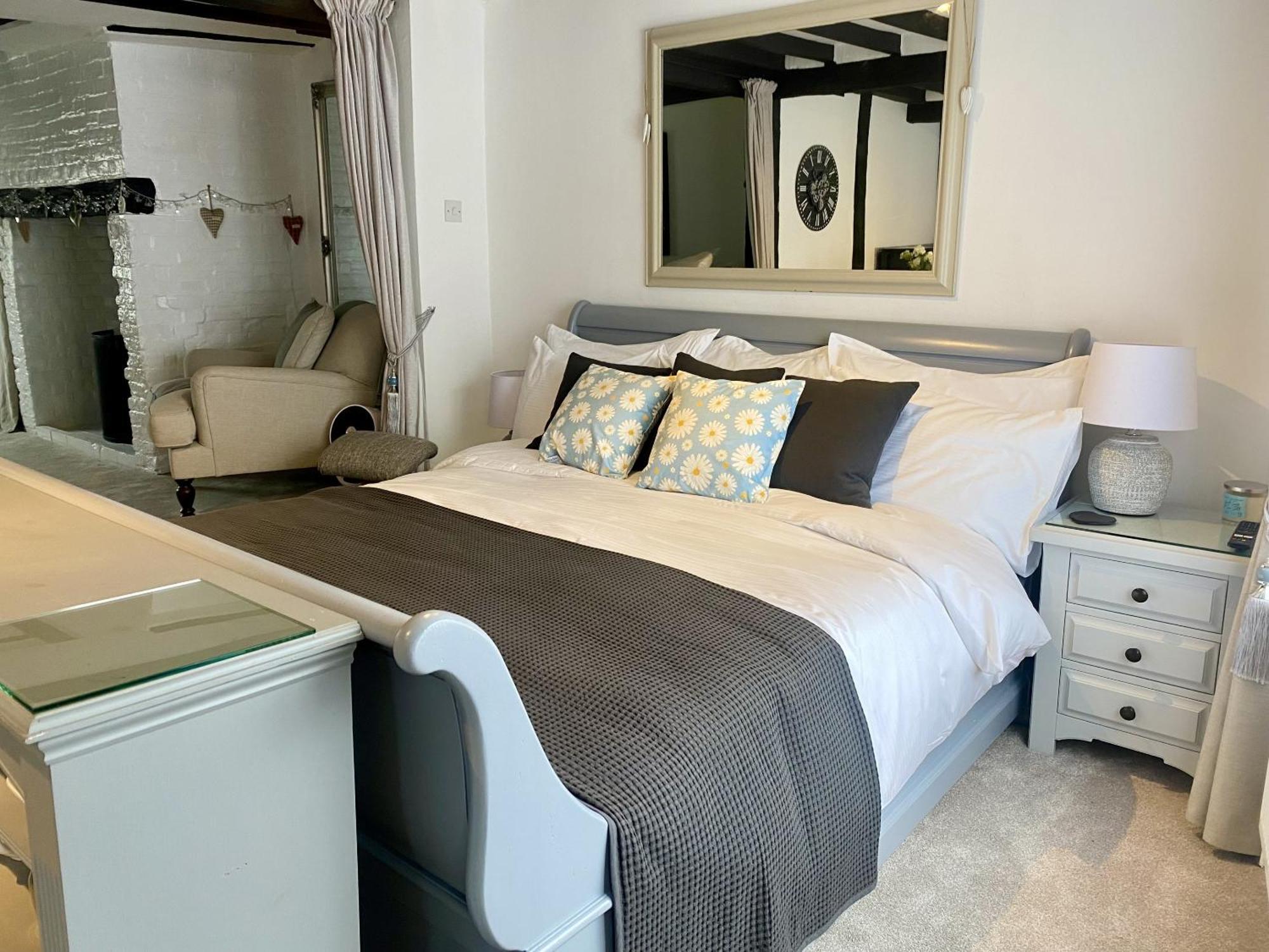 Chestnut Tree Cottage, 7 High Street Ardingly Esterno foto